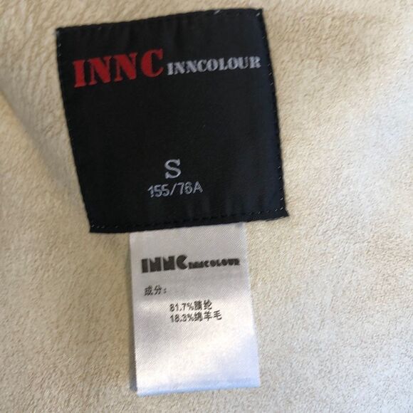 Faux Fur Shearling White Jacket Winter, Pit to Pit 23" Pre-Owned - Picture 13 of 16